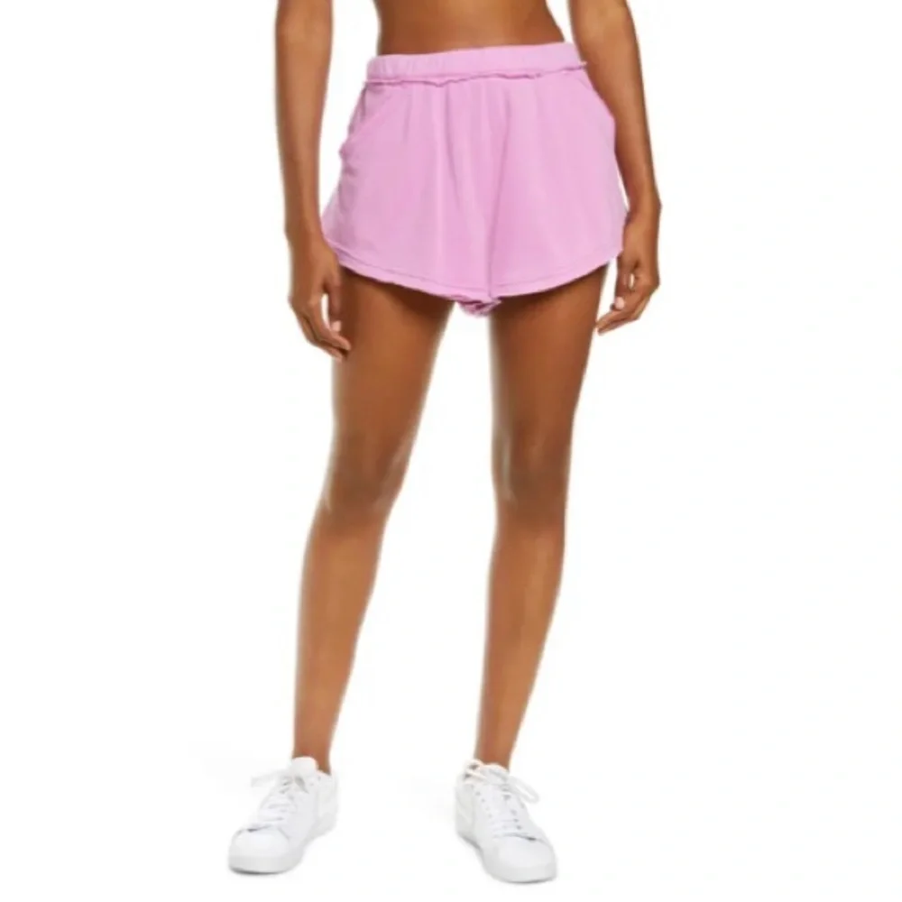 💫 FREE PEOPLE® The Way You Move Shorts Size XS Rhododendron NWT